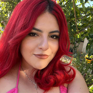 Meet your Posher, Gabriela